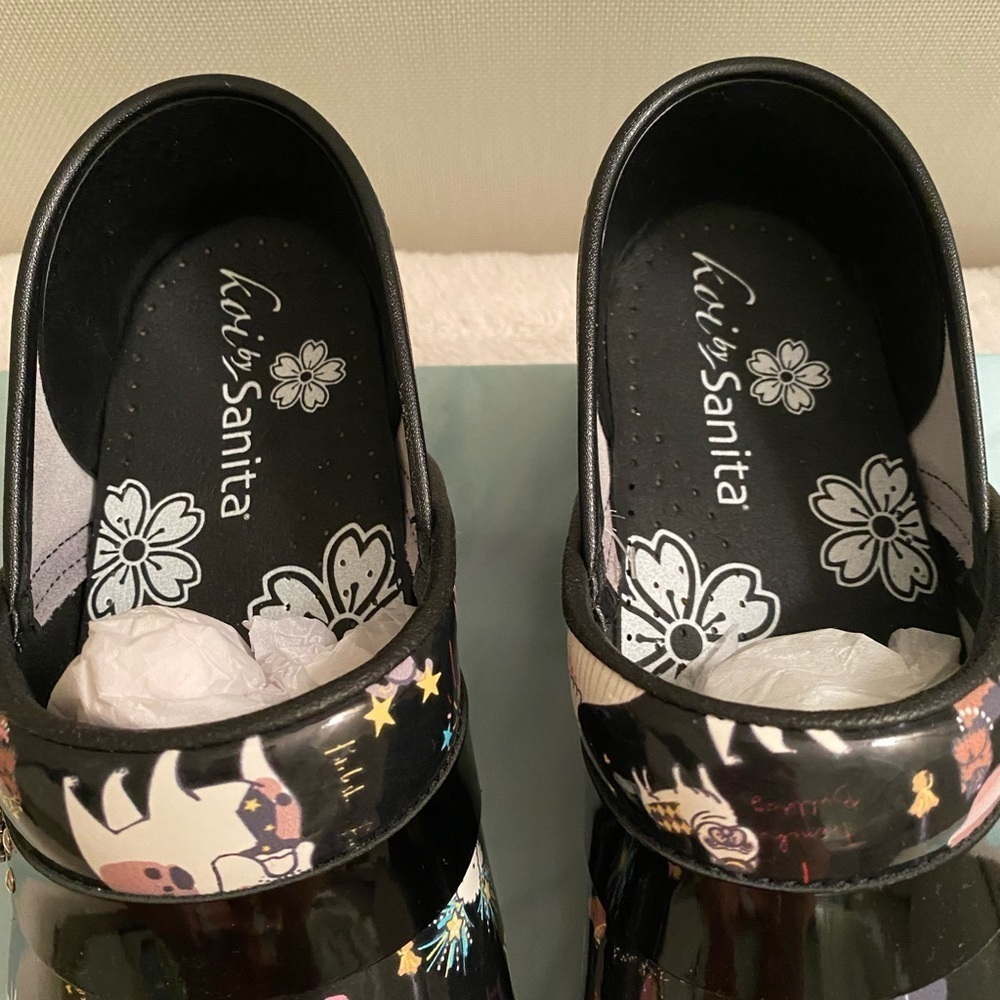 Koi By Sanita Women's Fancy Party Patent Leather Nursing Clogs BRAND NEW - Picture 5 of 11